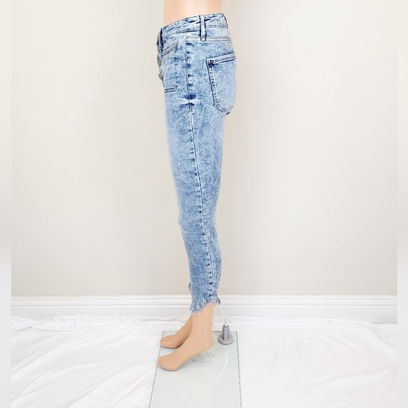 William Rast By Justine Timberlake & Tracy Ayala High Rise Crop Jeans - Picture 3 of 11